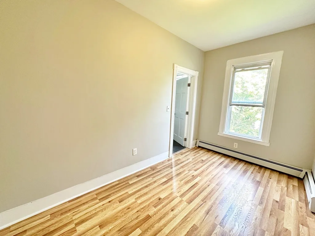 466 Sumner St, East Boston