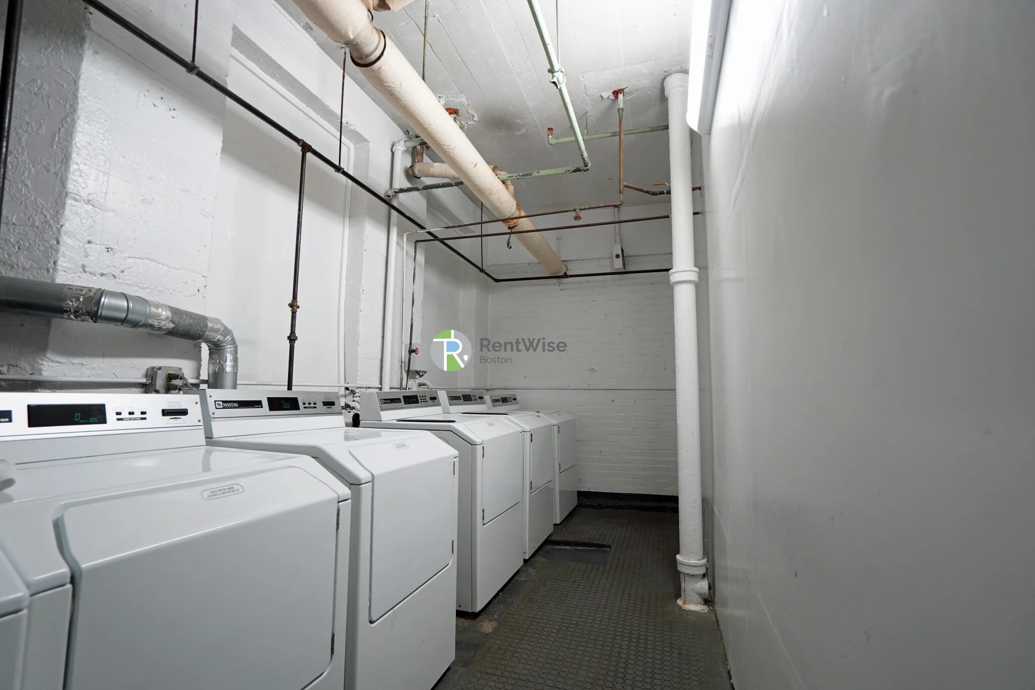 1144 Commonwealth Ave, North Brookline