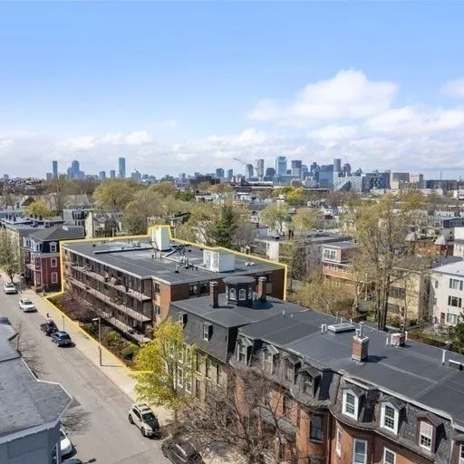 880 East 4th St, South Boston