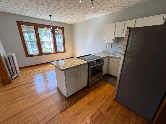 17 Englewood Ave, Worcester