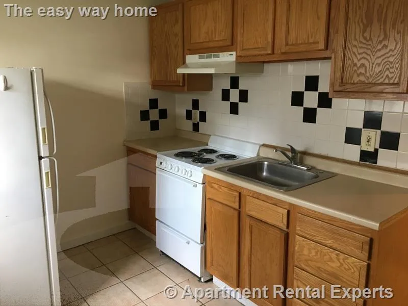 15 Pine St, Central Square