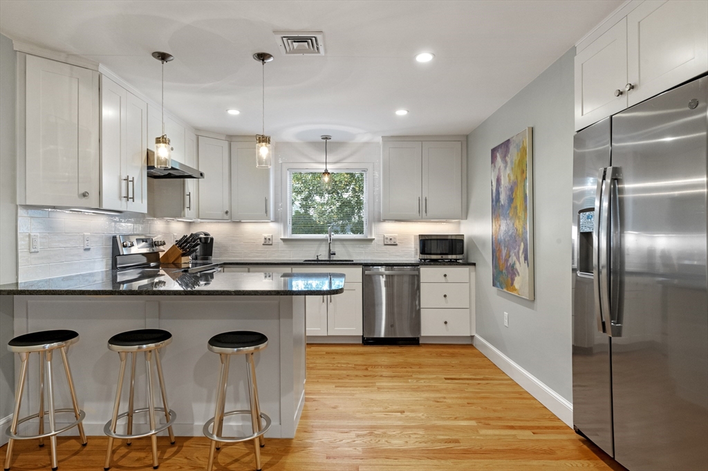 66 Prospect St, Marblehead