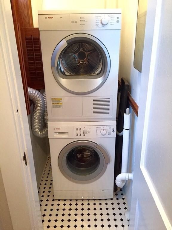 40 Parkman St, Coolidge Corner