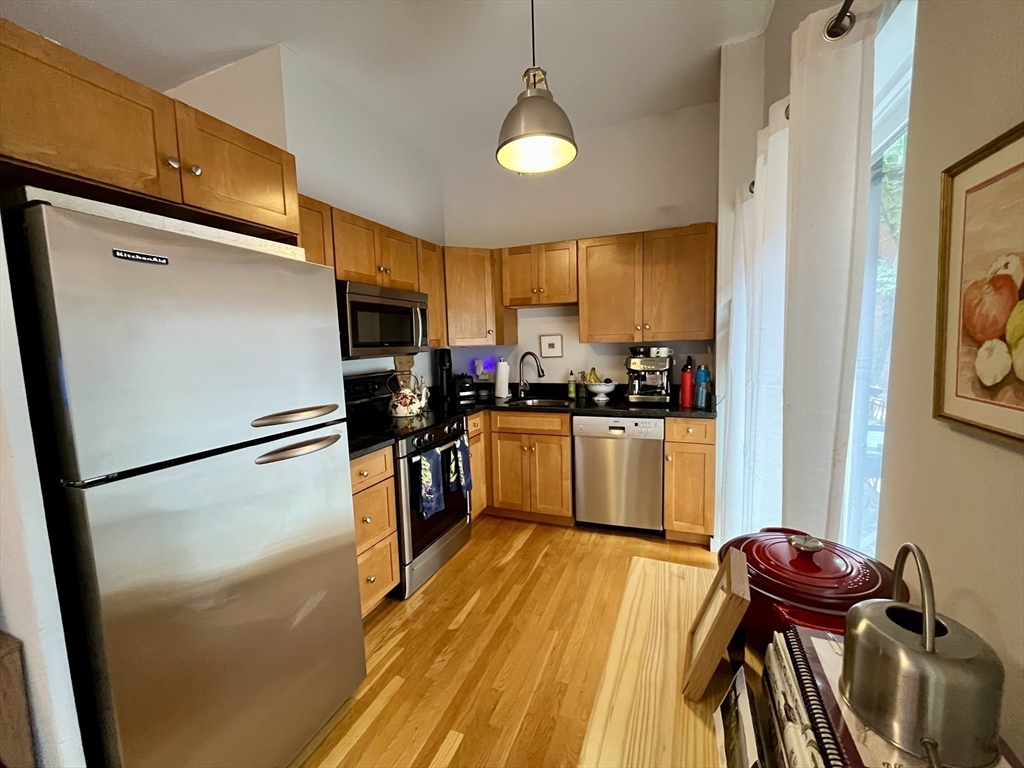 19 Fayette St, South End