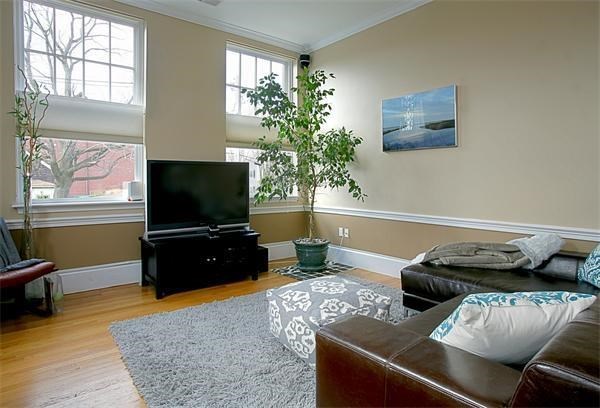 245 Beacon St, Somerville