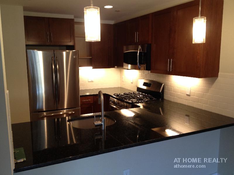 321 Hammond Pond Pkwa, Chestnut Hill