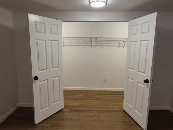 5 Lakeview Ave, Peabody