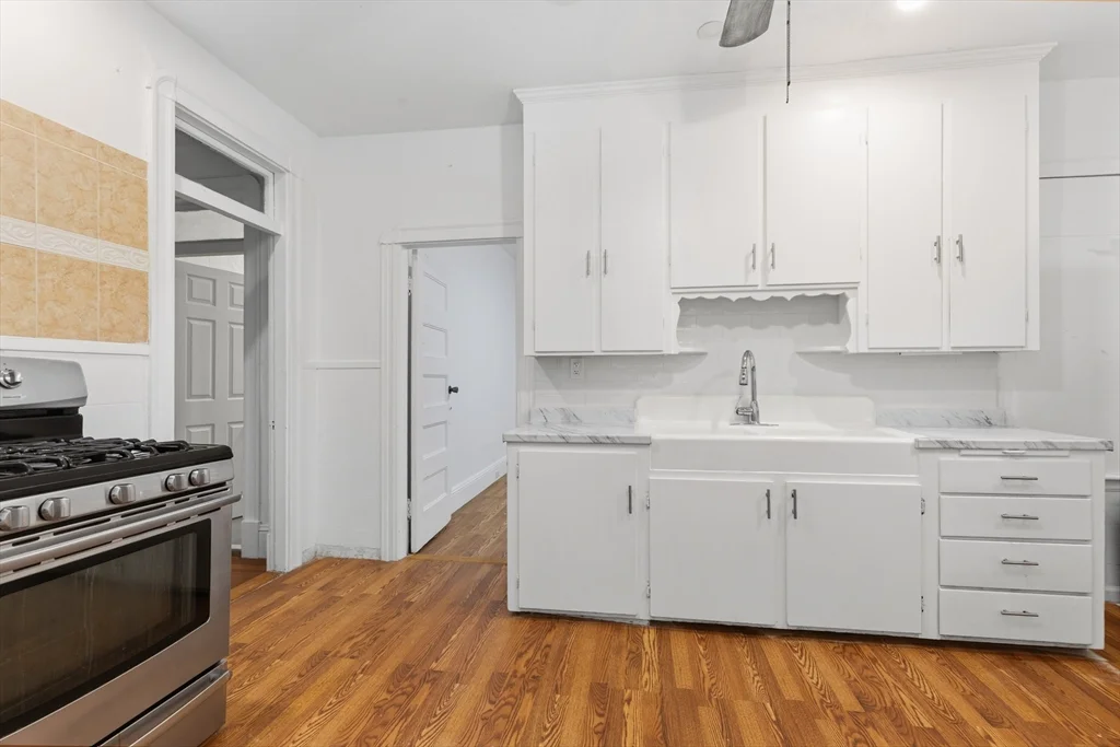 398 Spring St, Brockton