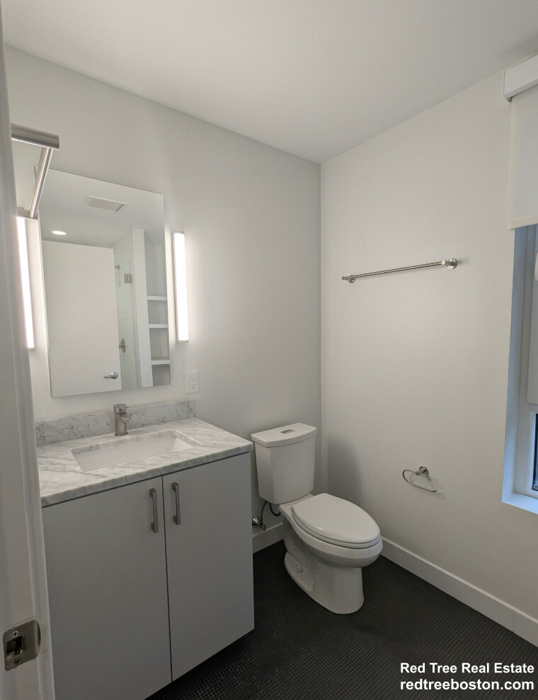 55 Brighton Ave, Allston