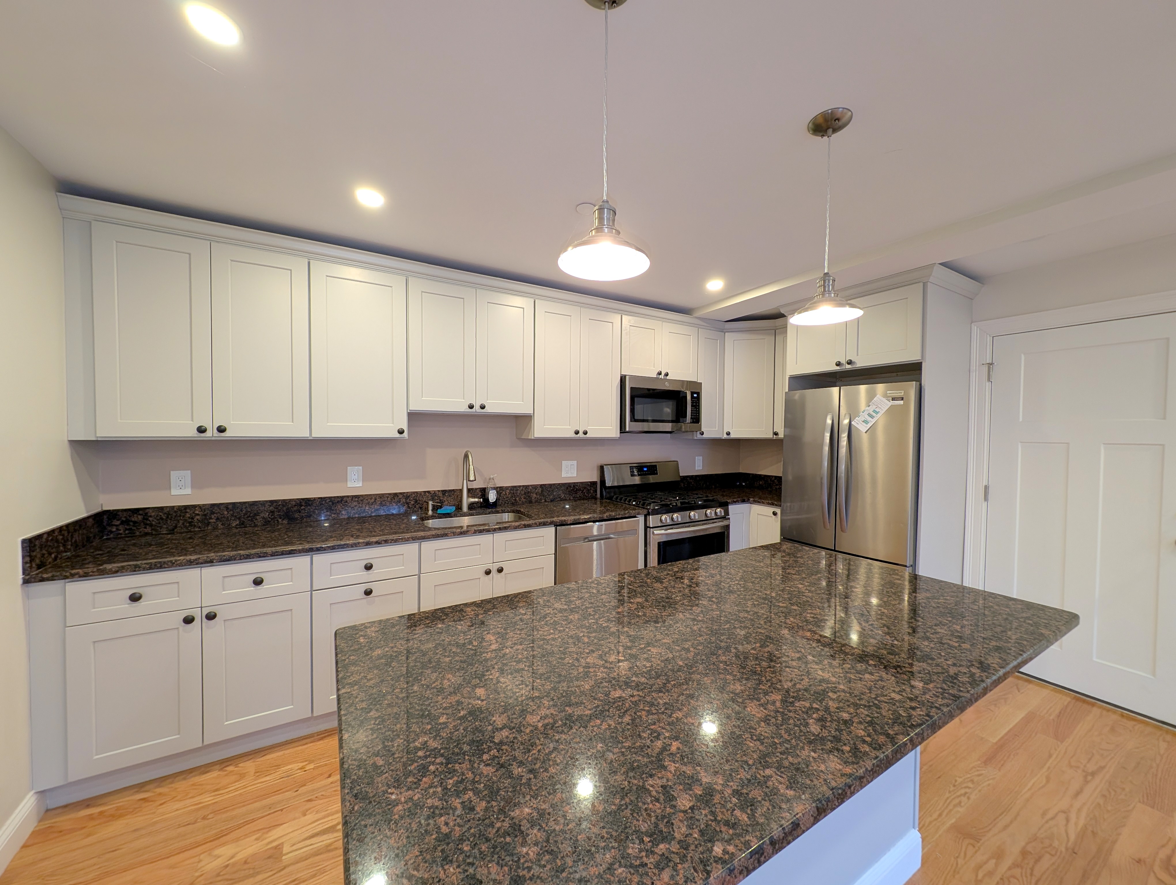 628 Trapelo Rd, Belmont