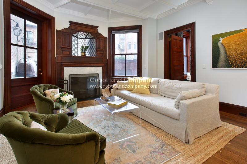 343 Commonwealth Ave, Back Bay