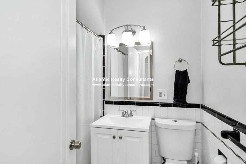 140 Beacon St, Back Bay