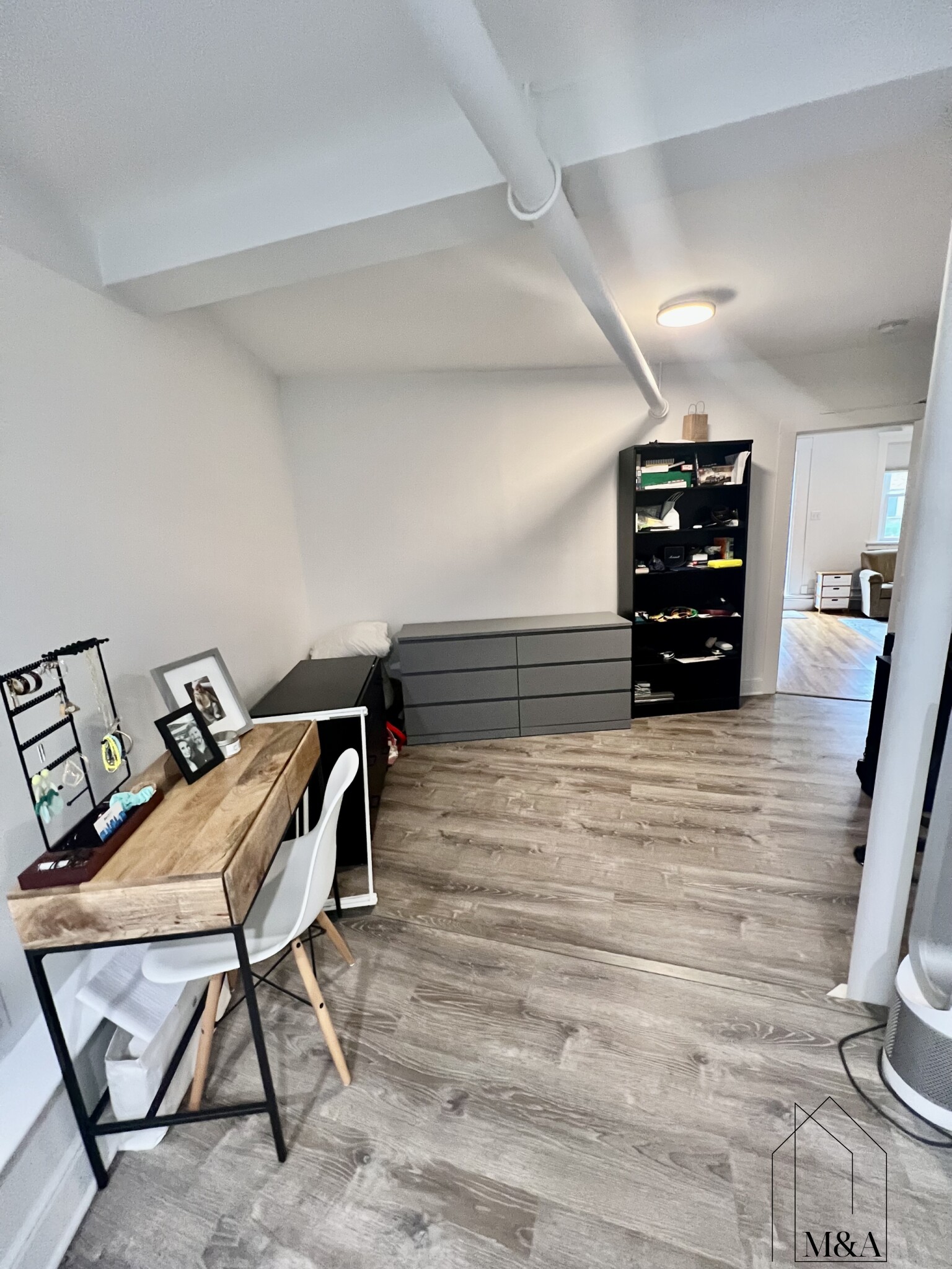 576 Washington St, Brookline