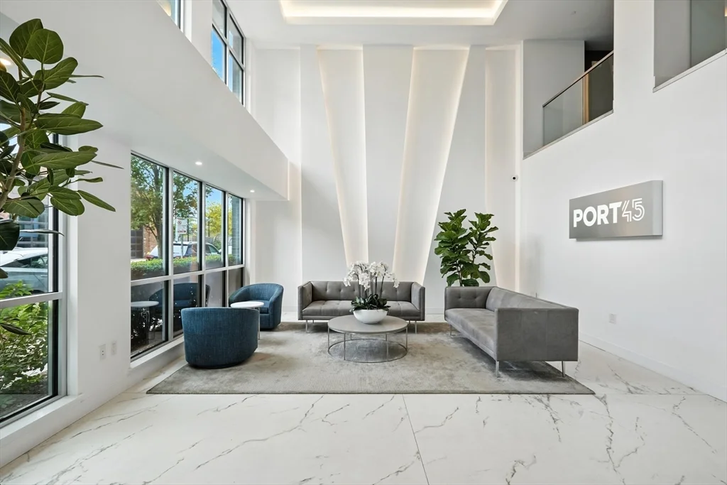 45 W 3rd St, South Boston