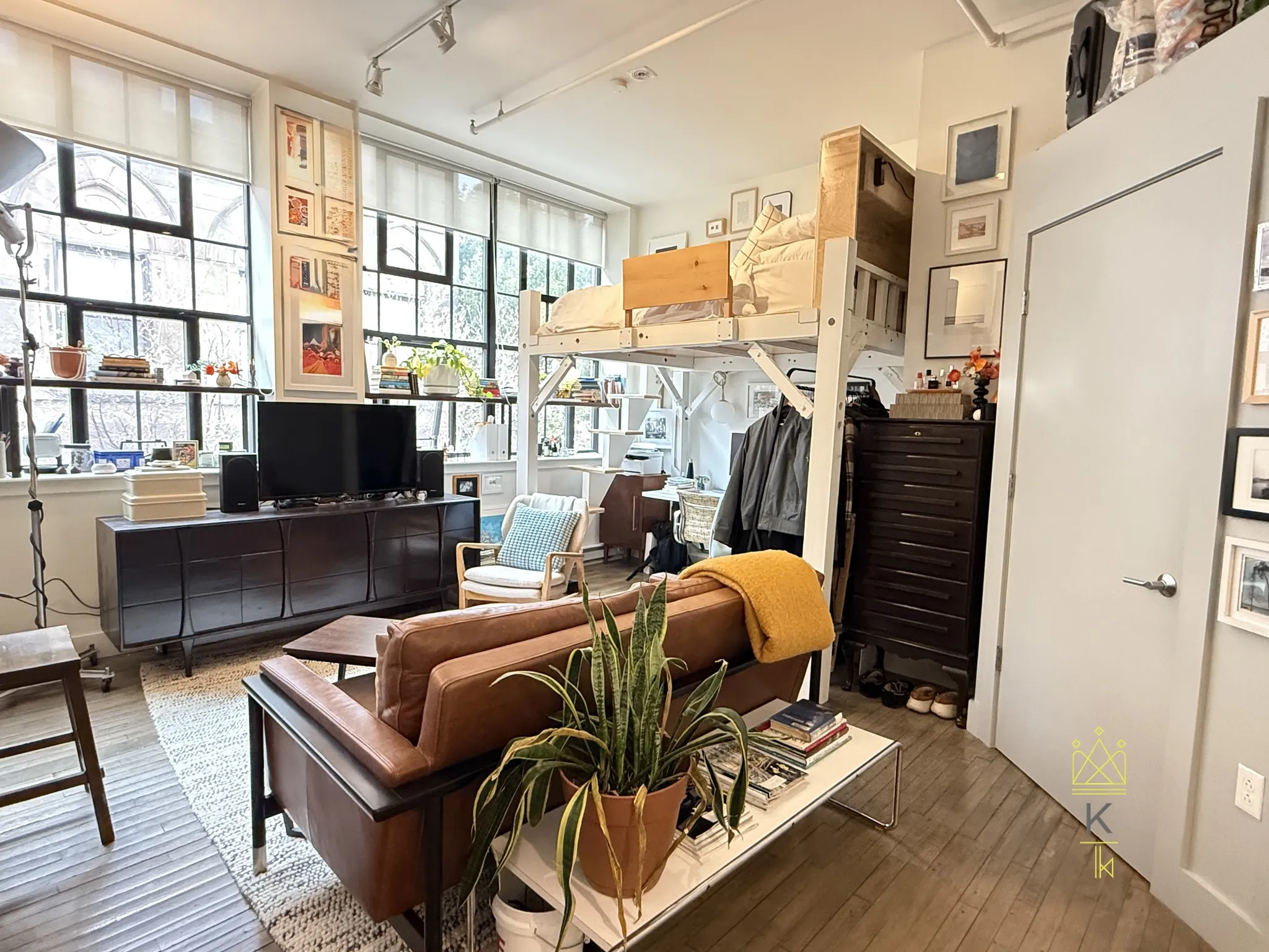 20 Sunnyside St, Jamaica Plain