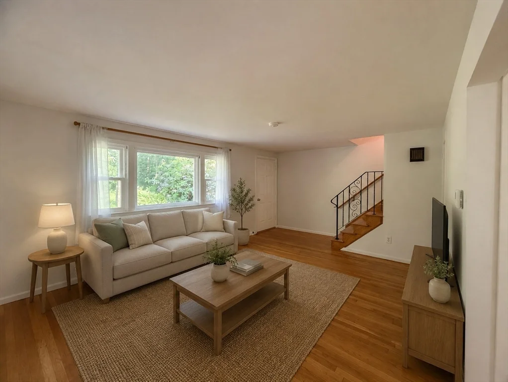 45 Richardson St, Billerica