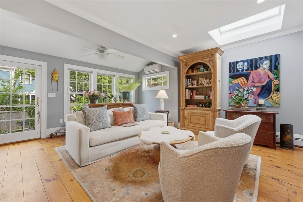 37 Marlboro St, Newburyport