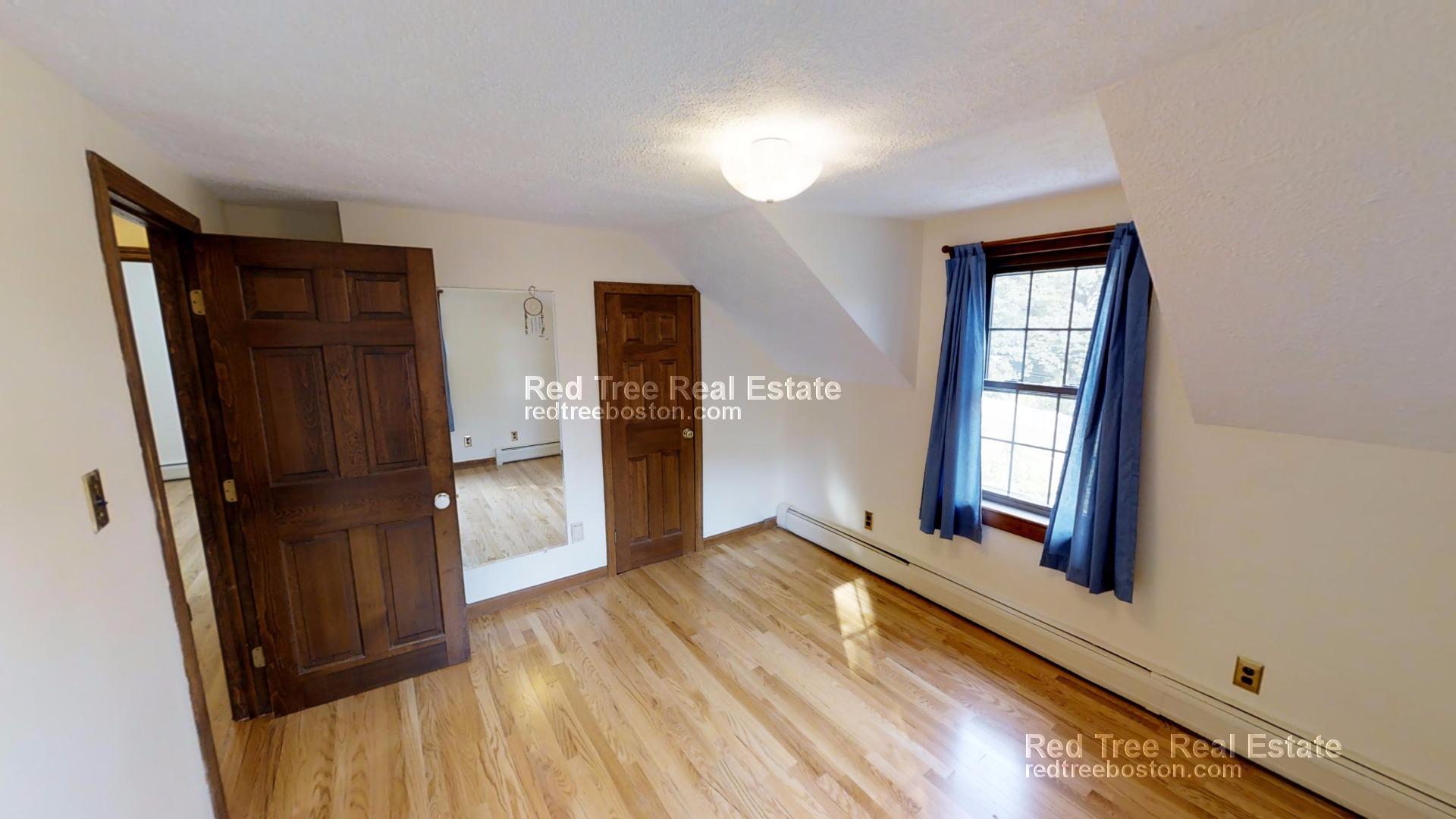 63 Johnson St, West Roxbury