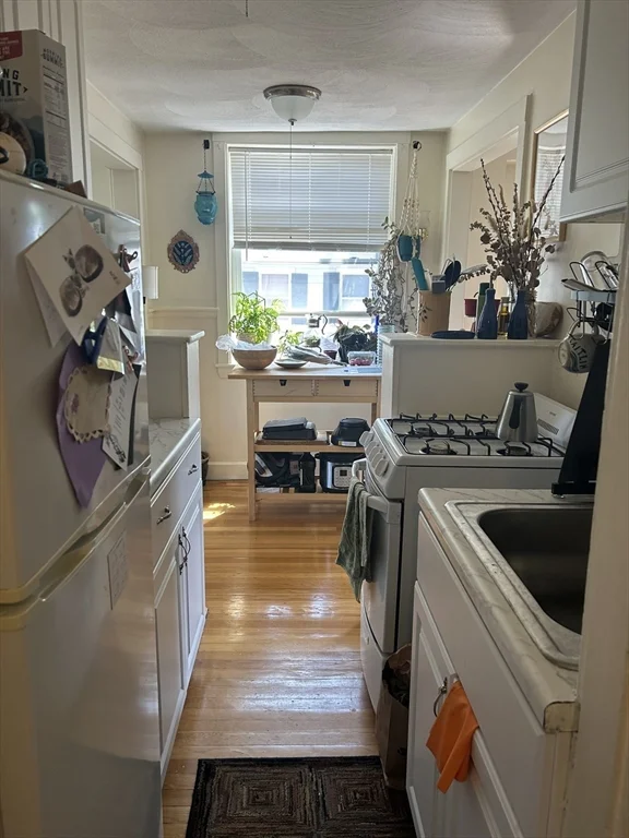 66 Lake Ave, Melrose