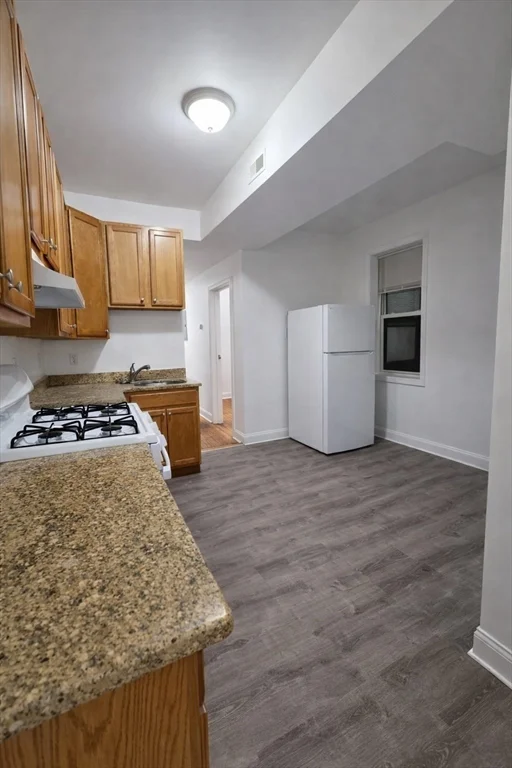 138 Chestnut, Chelsea