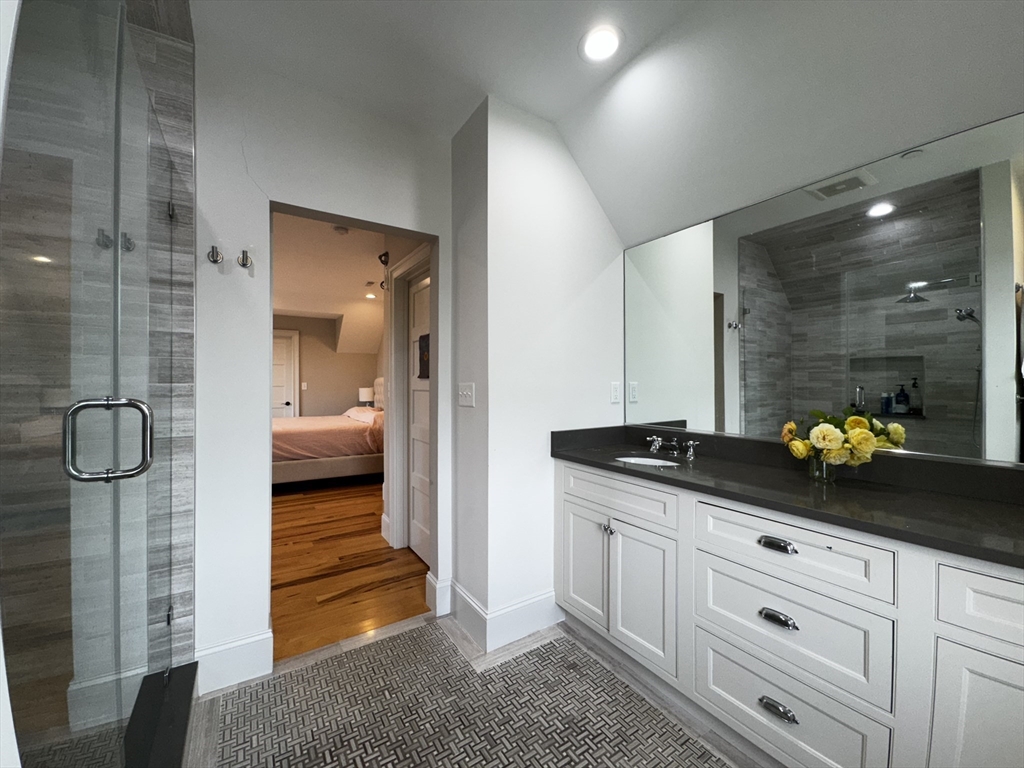 44 Evergreen St, Jamaica Plain