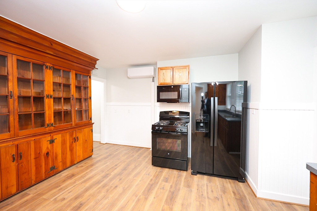 11 Pond St, Weymouth