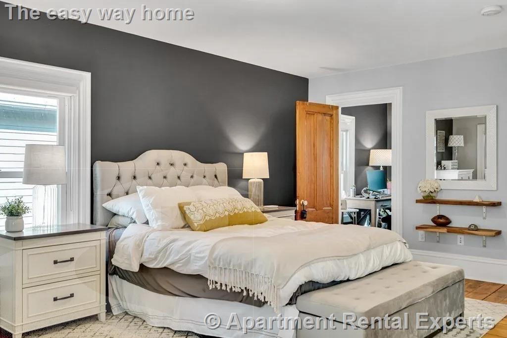 1 Riverside Pl, Riverside