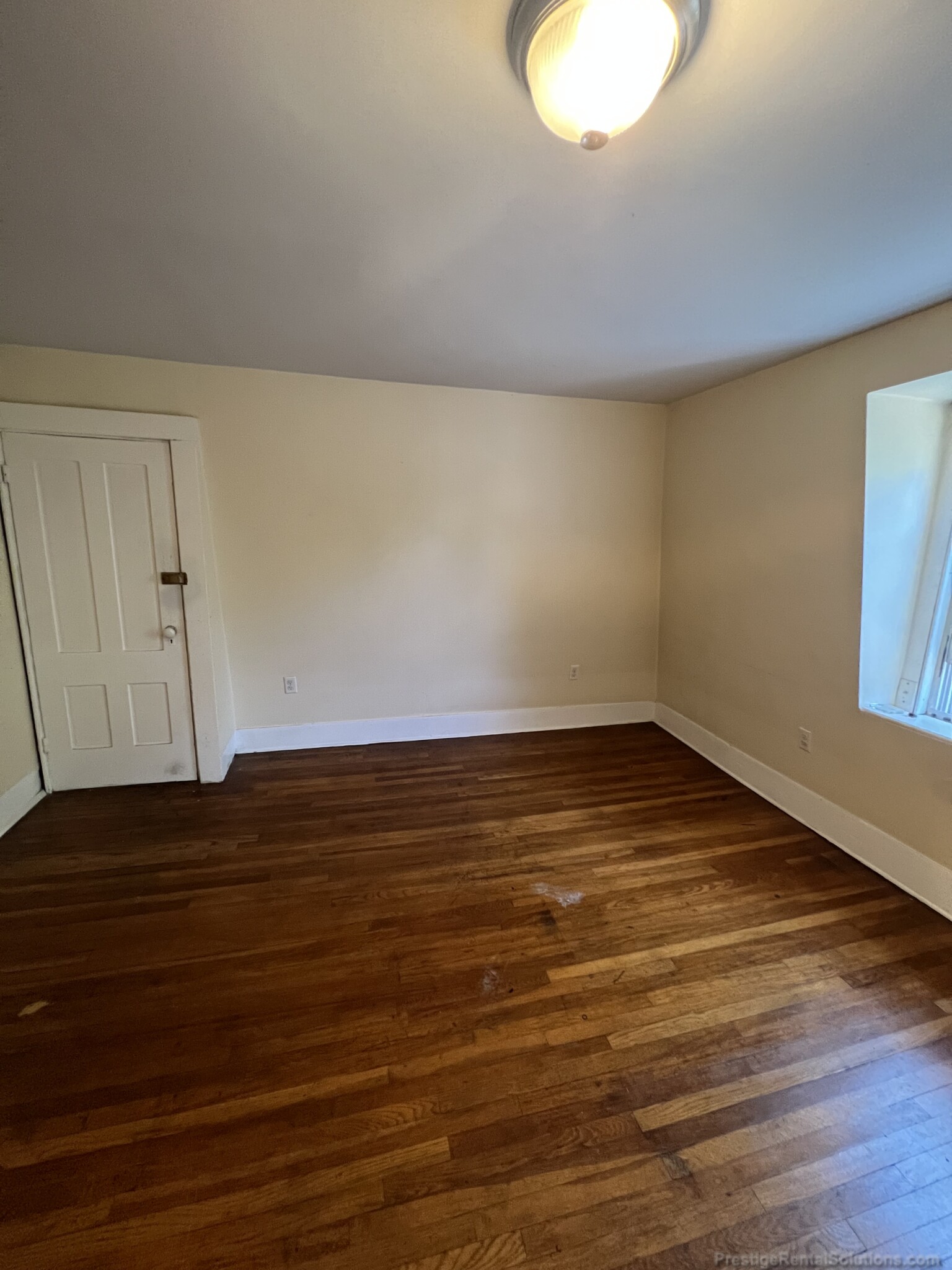 1122 River St, Hyde Park