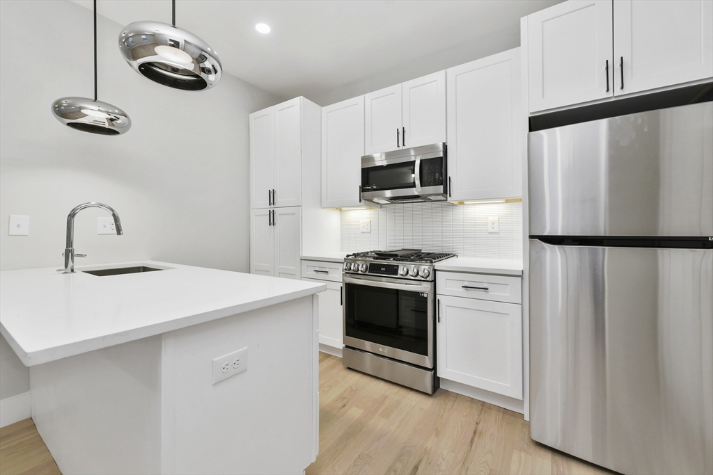 184 Paris St, East Boston