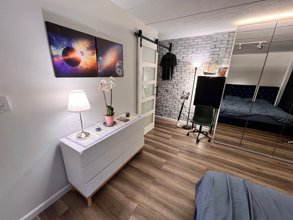 995 Massachusetts Ave, Arlington