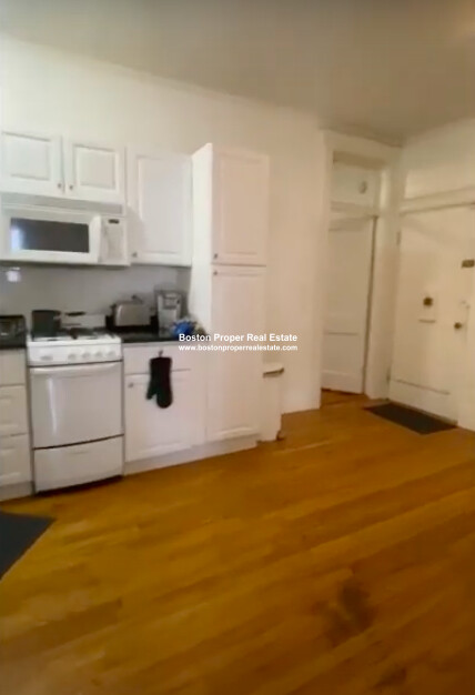 26 Hemenway St, Fenway