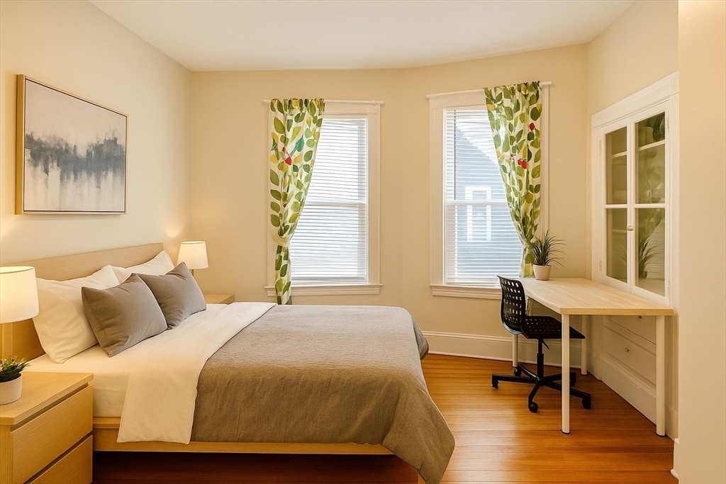 10 Bucknam St ,, Mission Hill