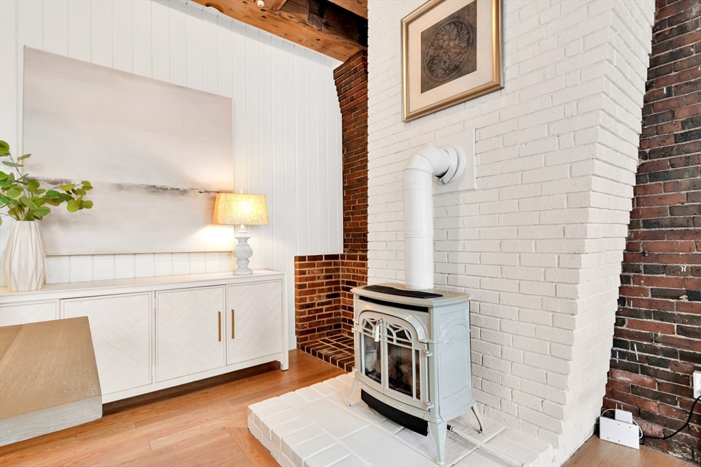 75 Fulton, Waterfront