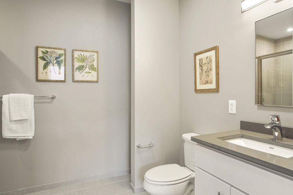 10 Essex St, Central Square