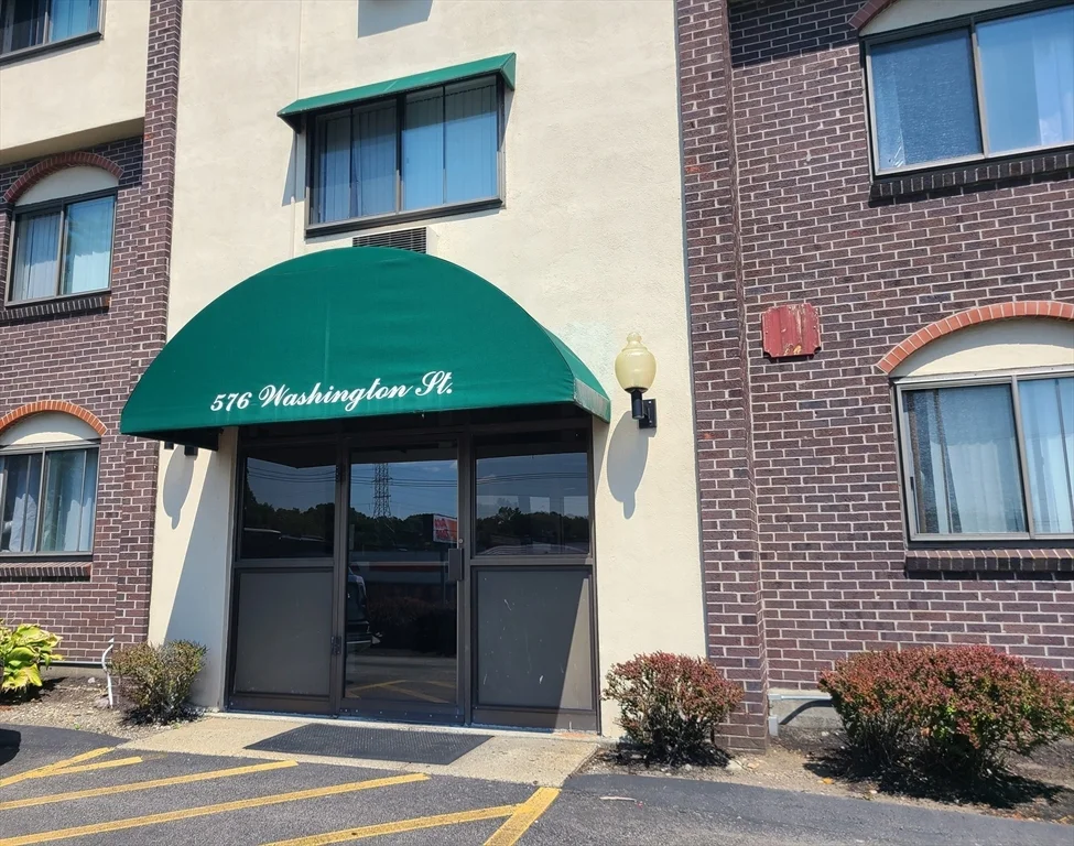576 Washington St, Weymouth