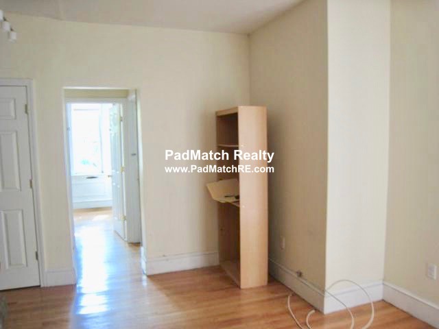 322 Saint Paul St, North Brookline