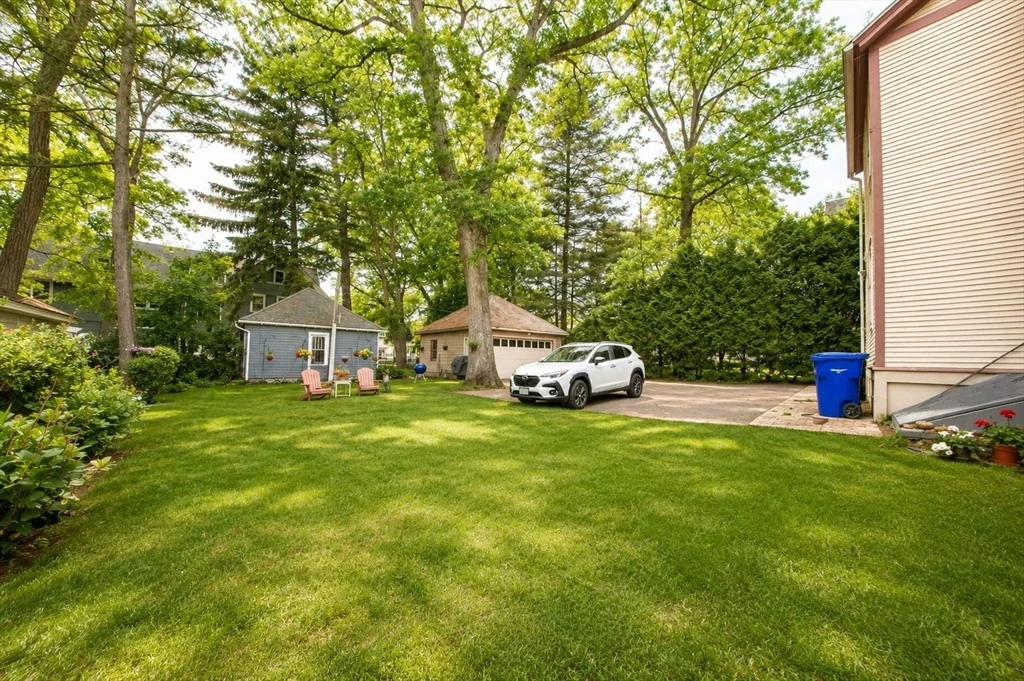 332 Forest Park Ave, Springfield