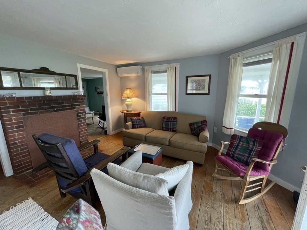 230 Bay Ave(winter Rental), Green Harbor