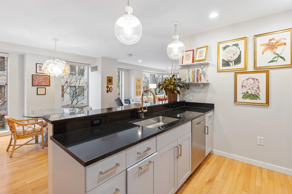 80 Broad, Waterfront