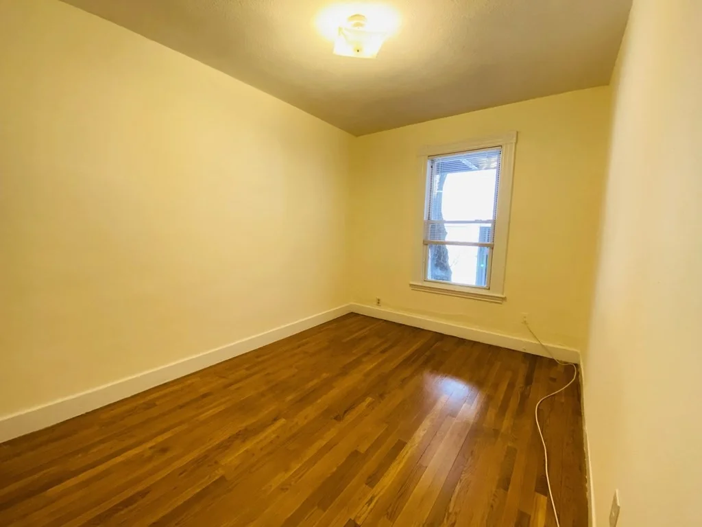 50 Saint Germain, Back Bay