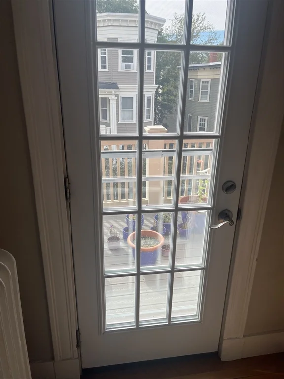 15 Parkton Rd, Jamaica Plain