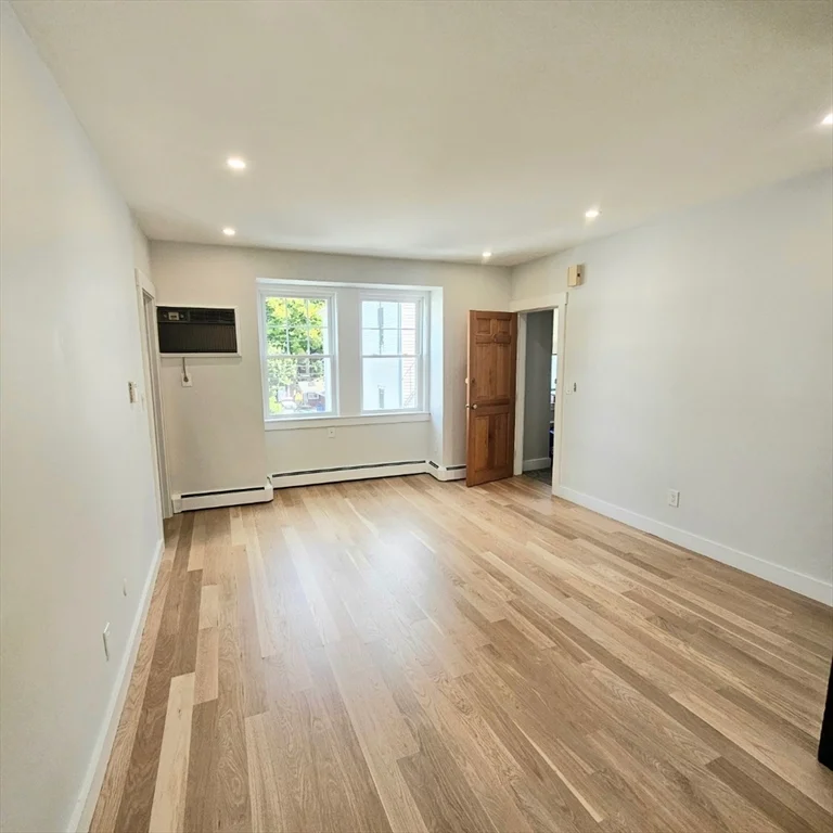18 Roberts St, Brookline
