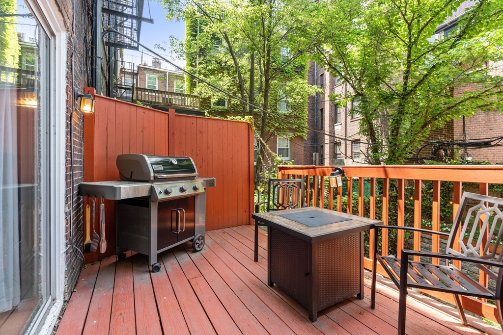 8 Melrose St, Back Bay