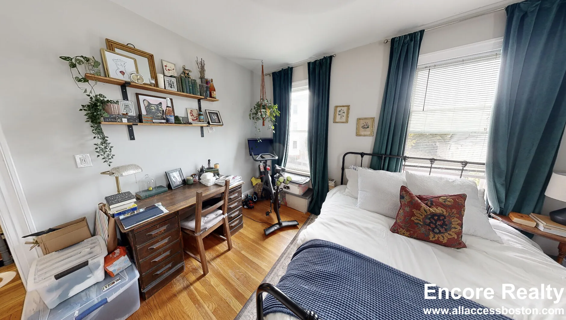 13 Pleasant St, Central Square