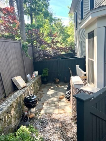 4 Brattle Cir, Cambridge