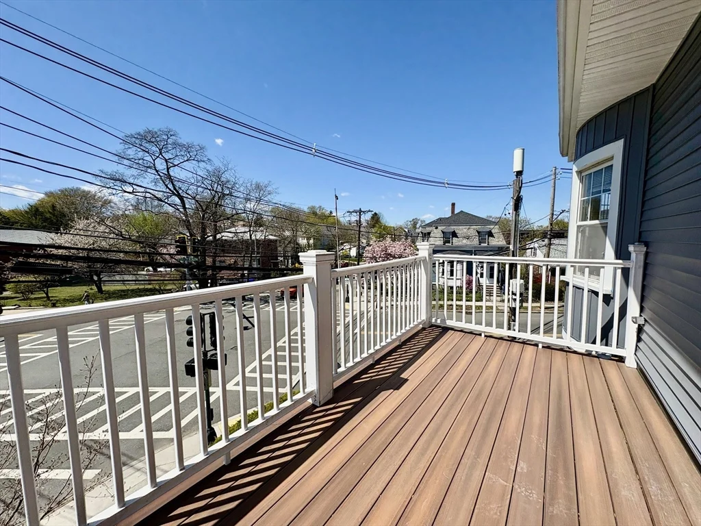 159 Parsons, Oak Square