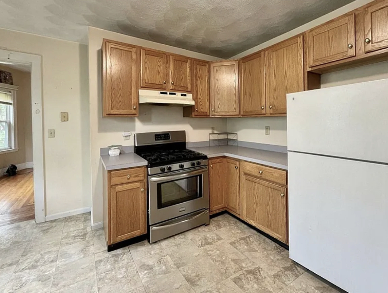 296 Highland Ave, Powder House Square