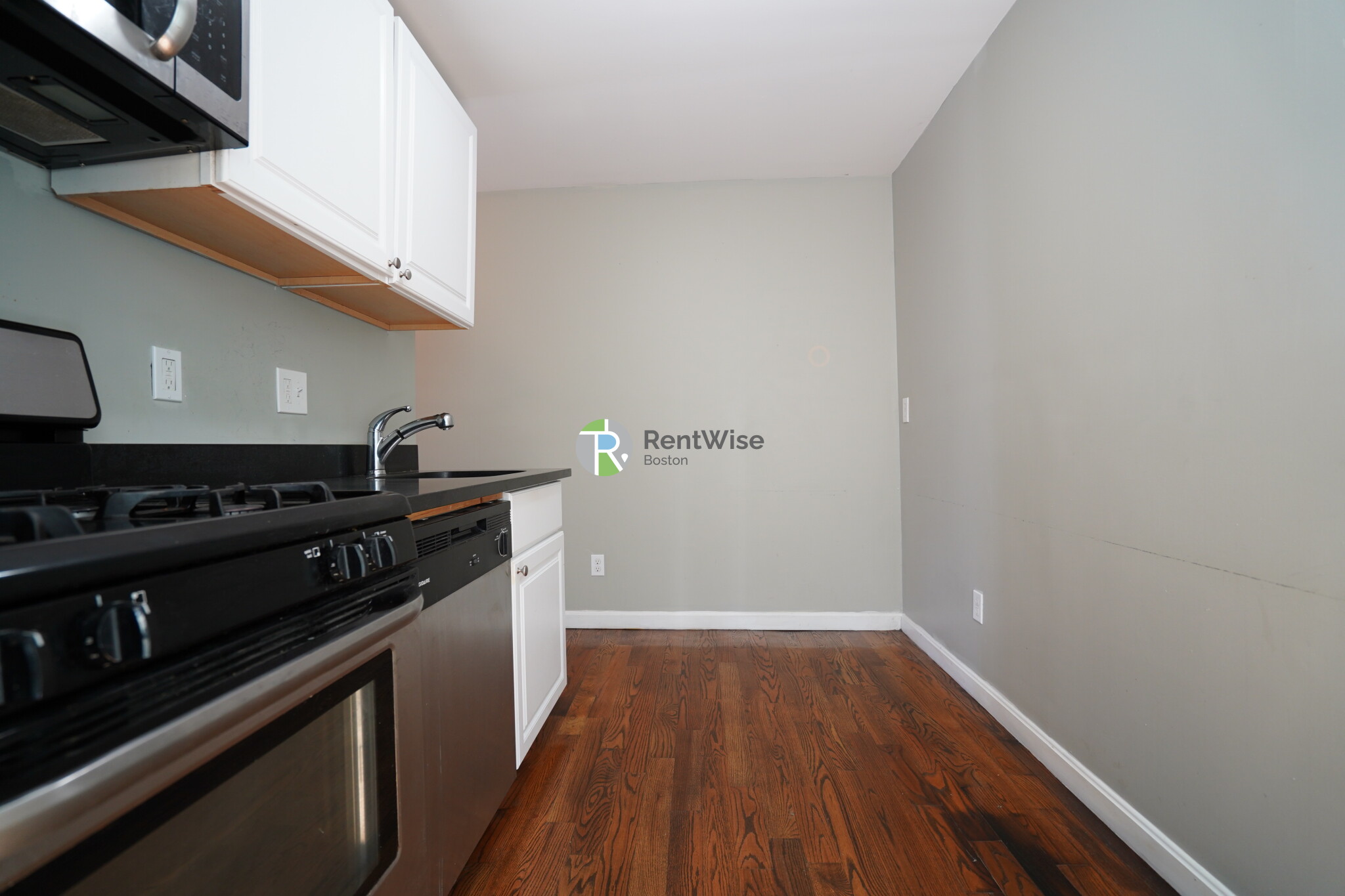 36 L St, South Boston