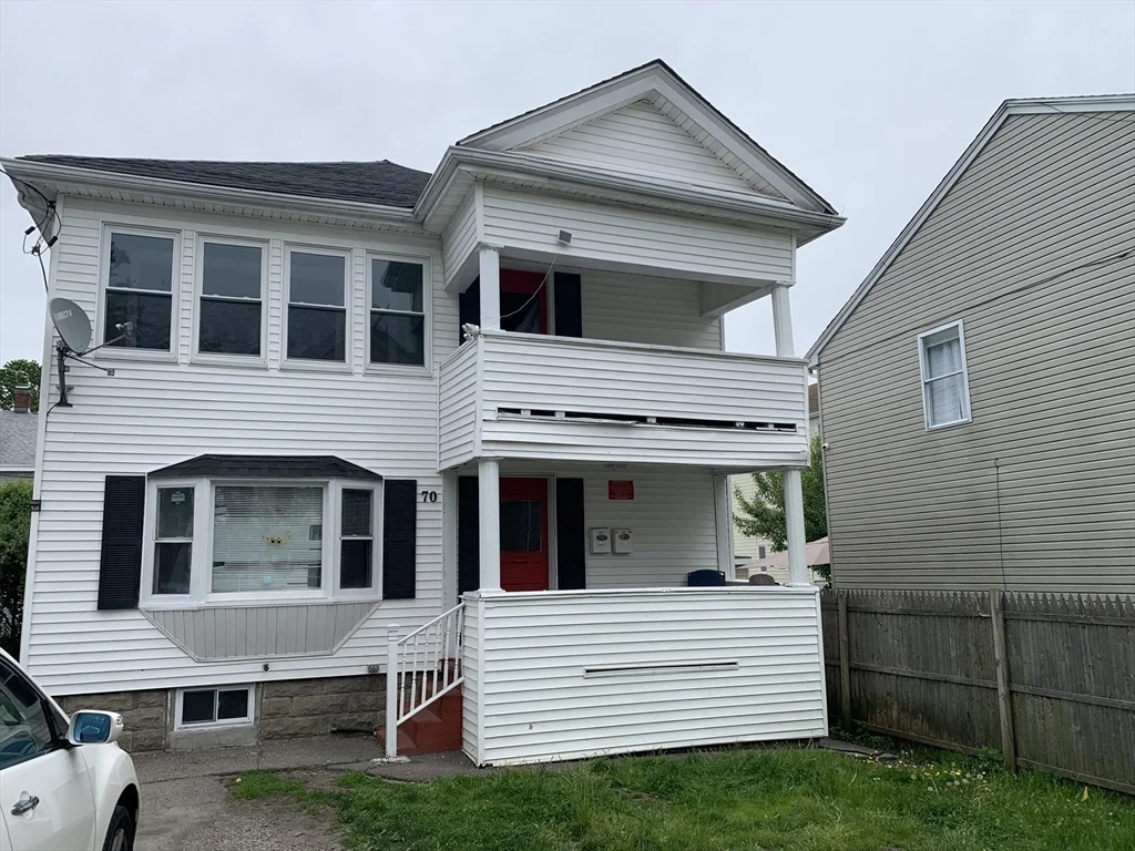 70 Price Pl, Fall River