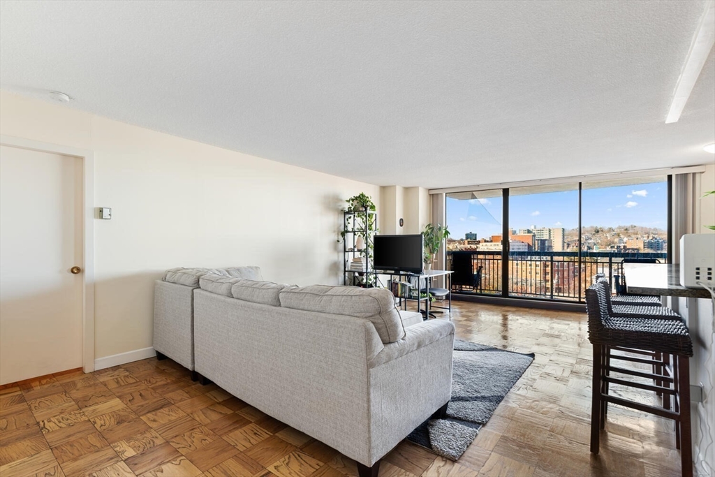 60 Longwood Ave, Coolidge Corner